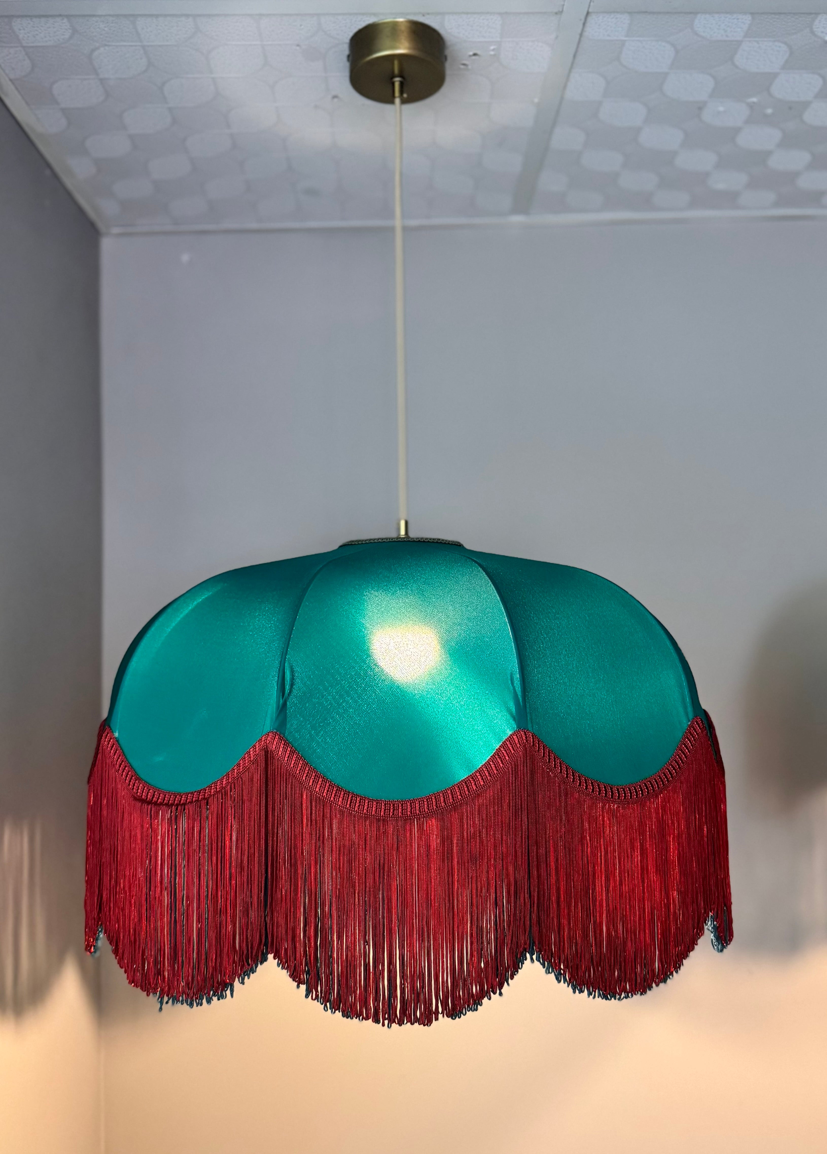 Diana El yapımı Saten Kumaş Püsküllü Avize