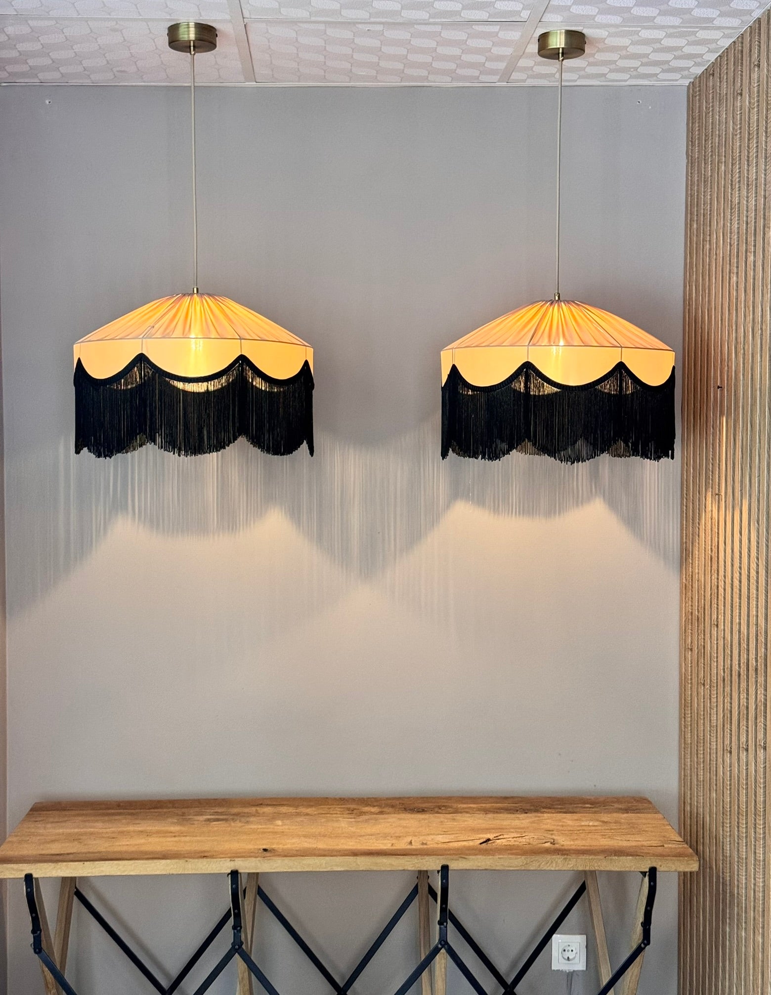 Sofia İpek Saten Püsküllü Avize Koyu Bej