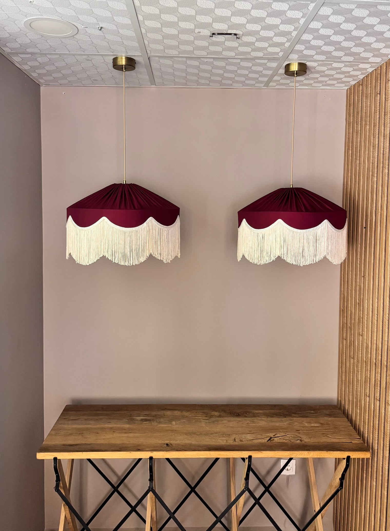 Sofia İpek Saten Püsküllü Avize Bordo