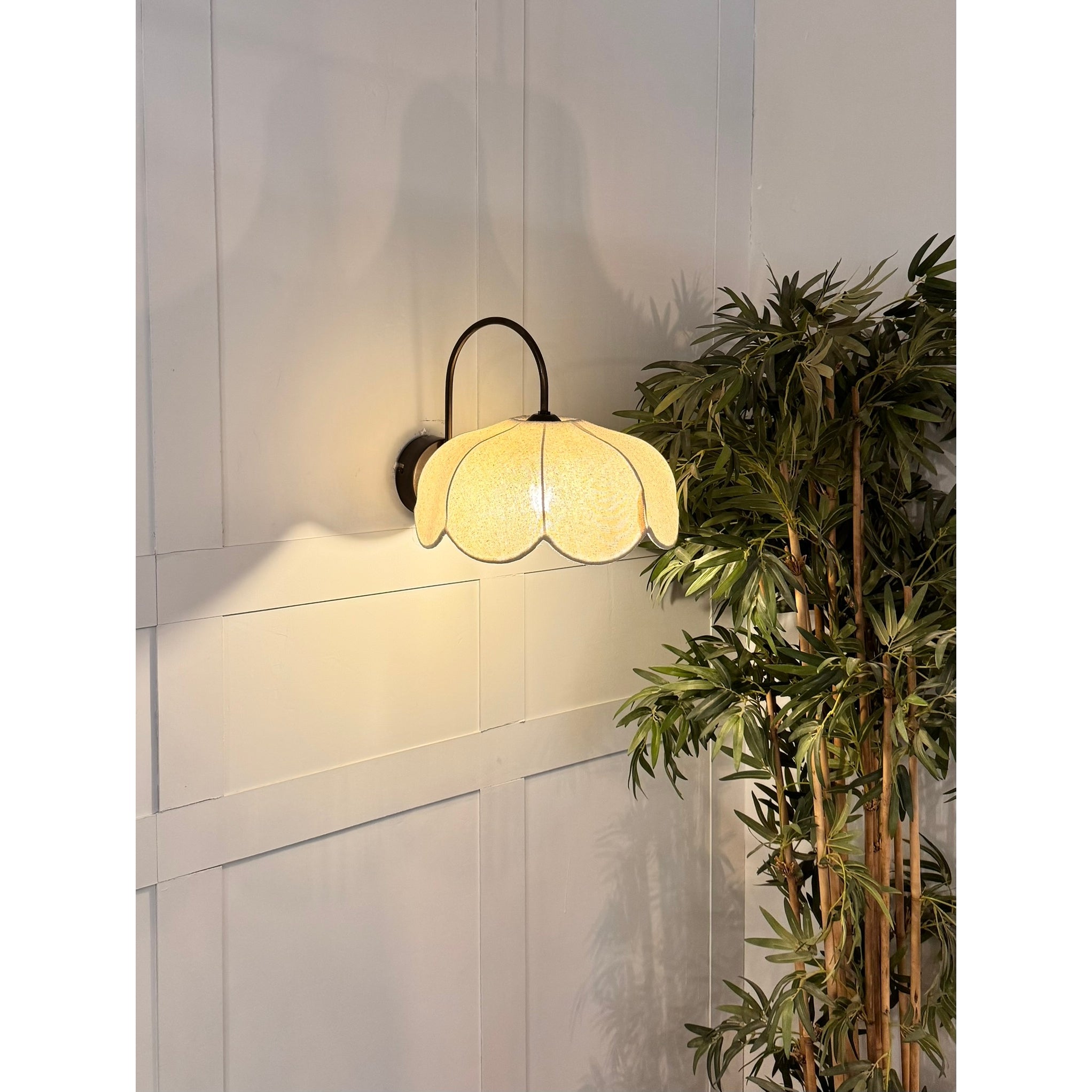 Daisy Wall Lamp No: 2