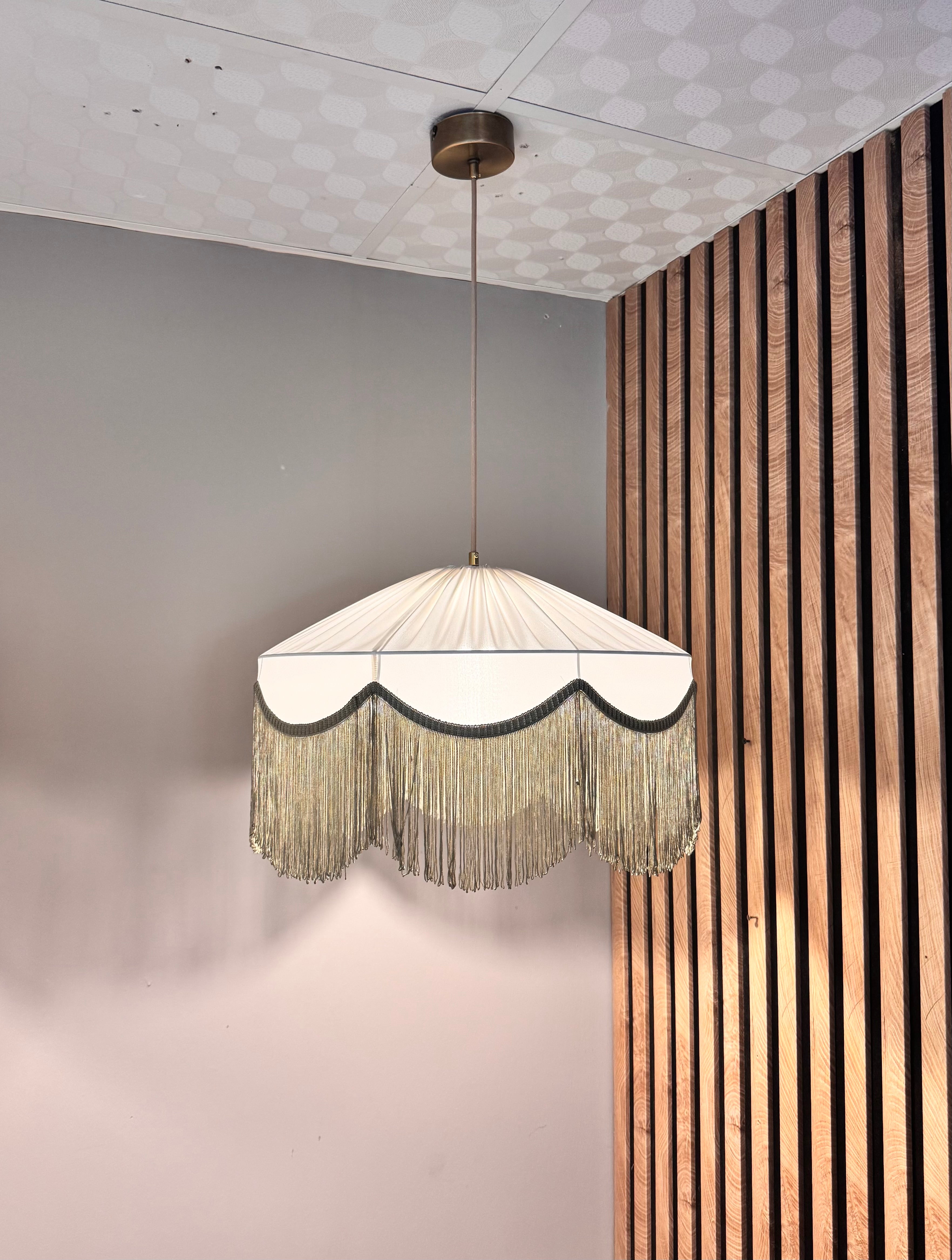 Sofia İpek Saten Püsküllü Avize Mat Krem Yeşil