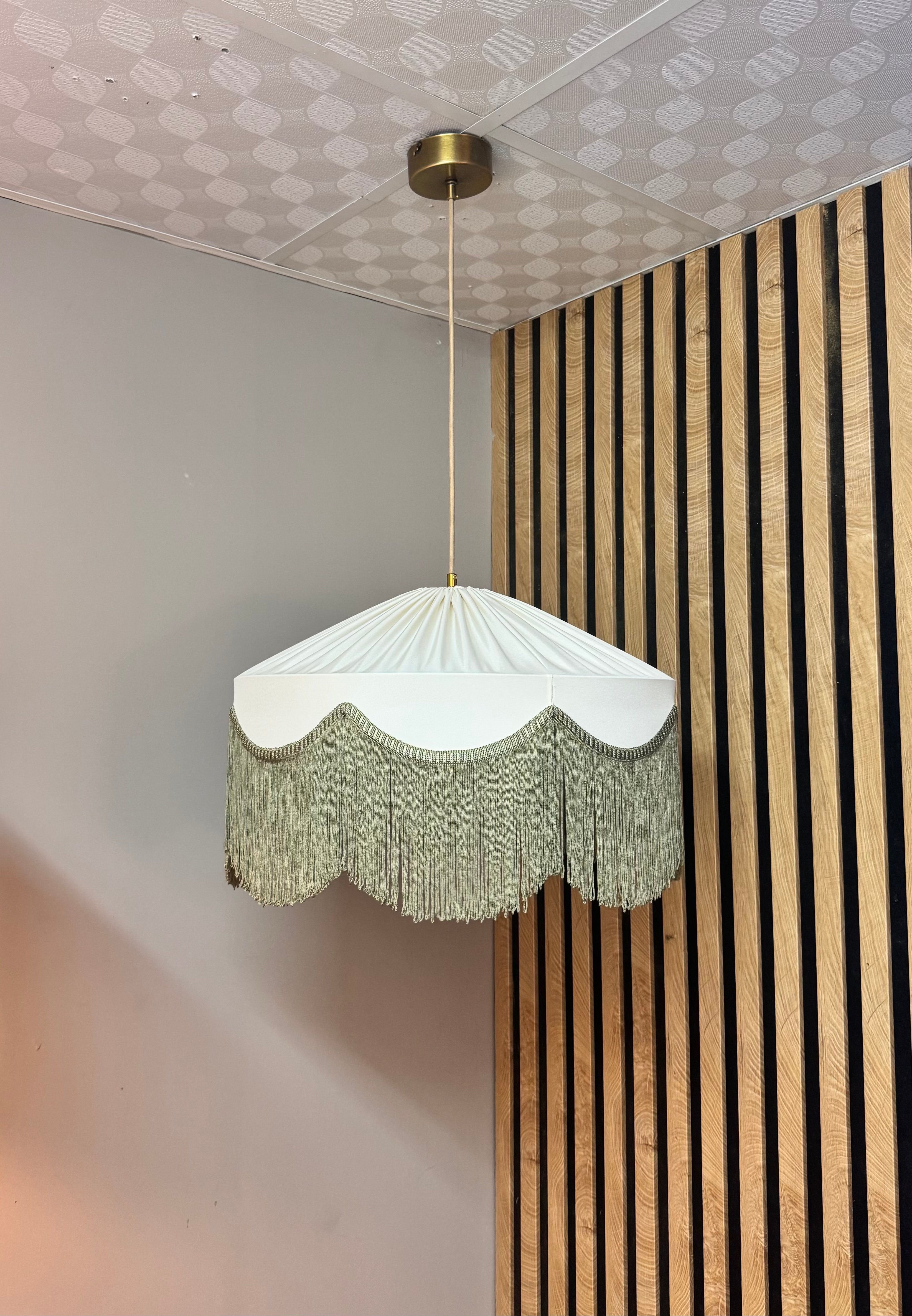 Sofia İpek Saten Püsküllü Avize Mat Krem Yeşil