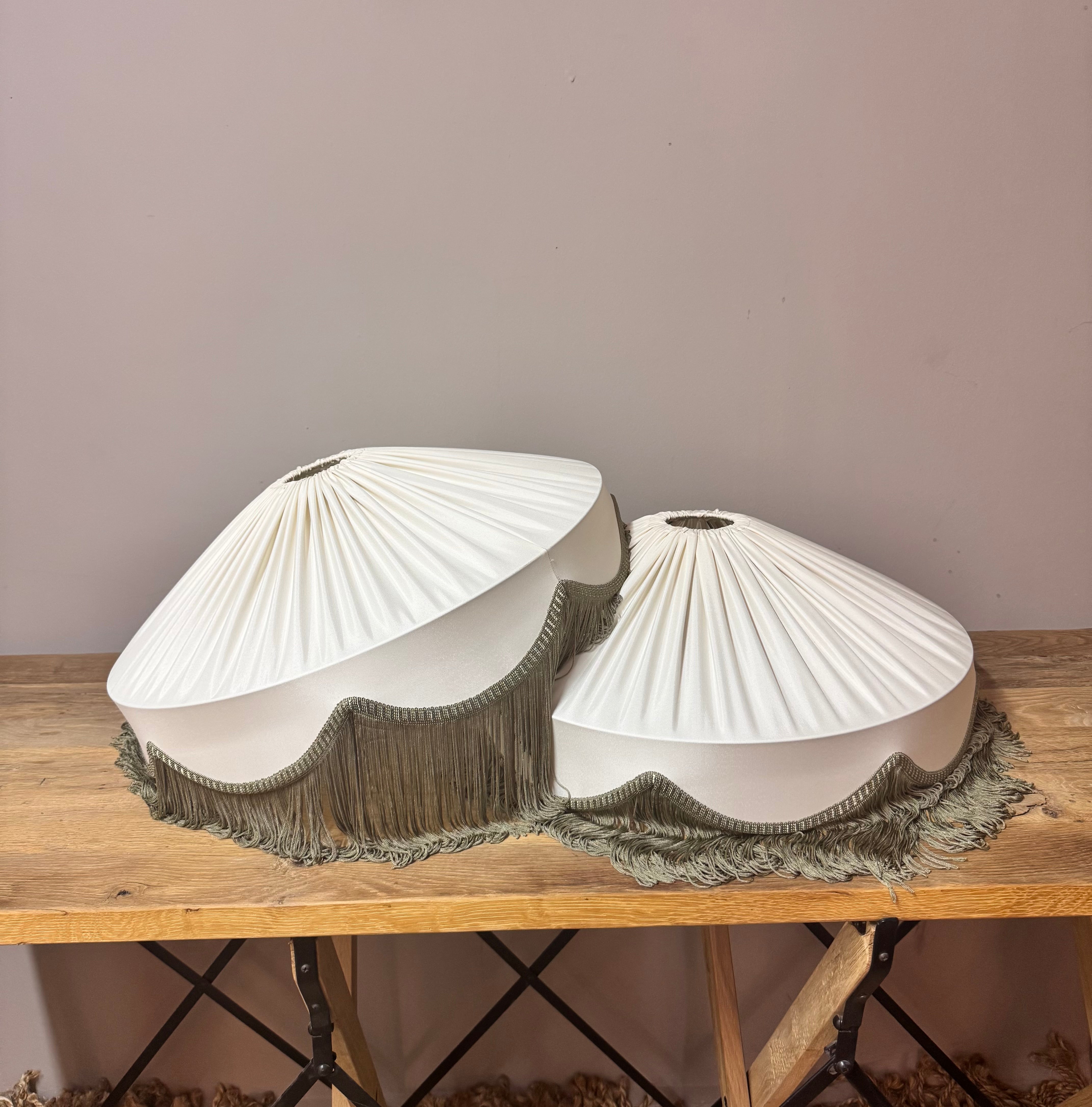 Sofia İpek Saten Püsküllü Avize Mat Krem Yeşil