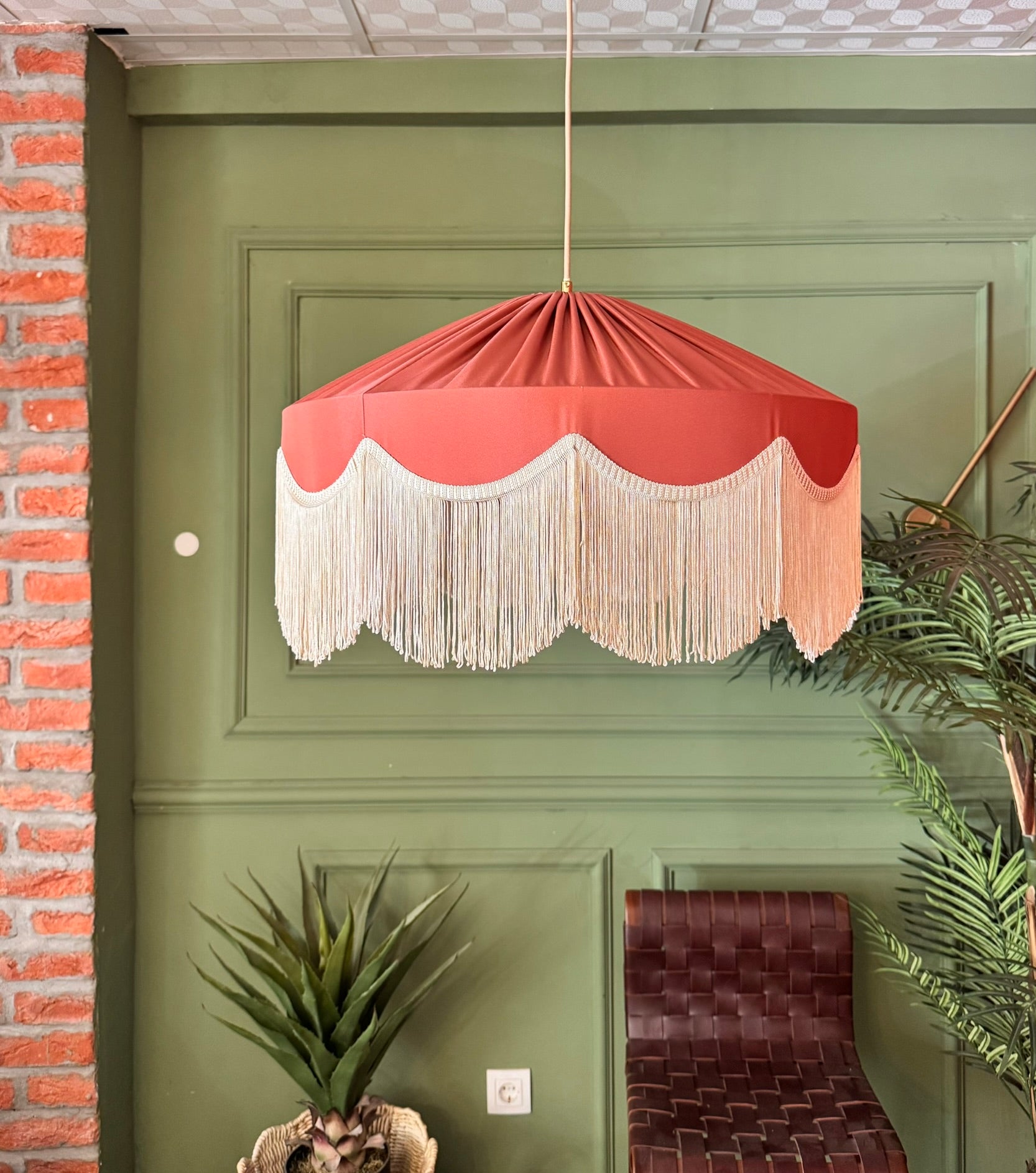 Sofia İpek Saten Püsküllü Avize Mat Bakır