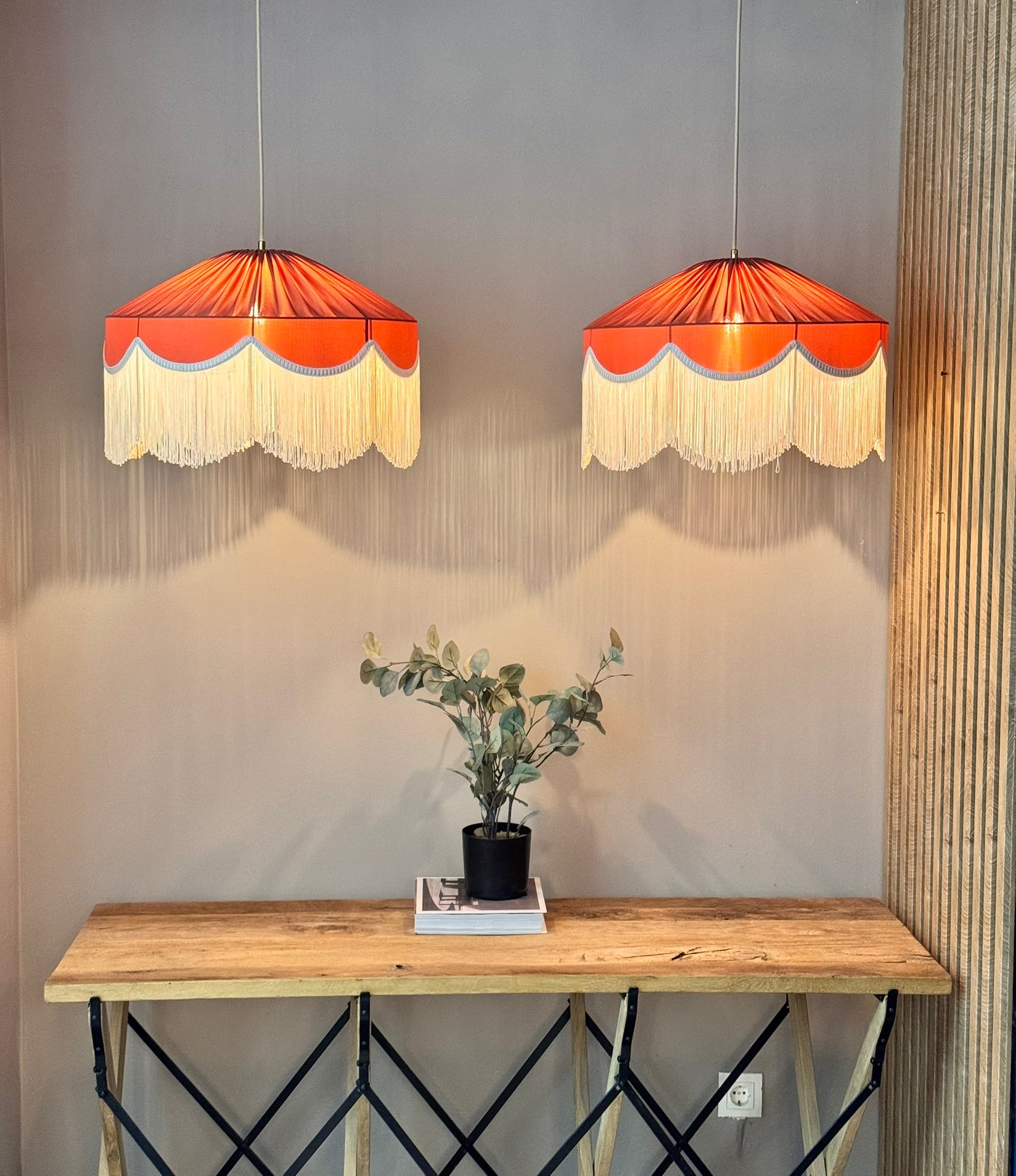 Sofia İpek Saten Püsküllü Avize Mat Bakır