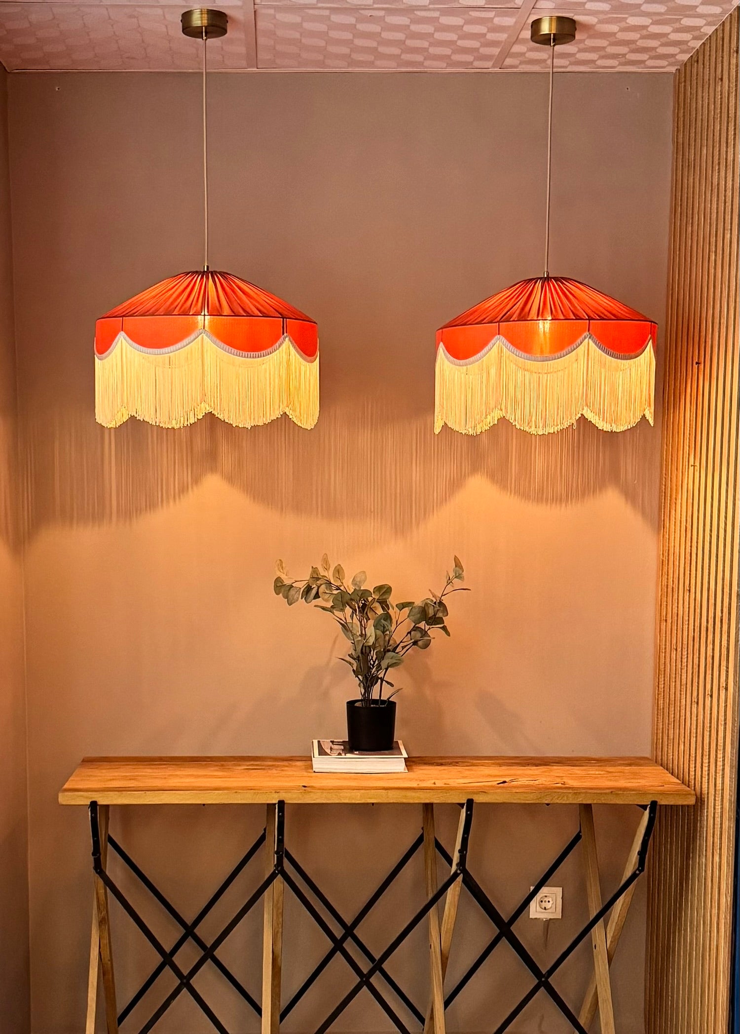 Sofia İpek Saten Püsküllü Avize Mat Bakır