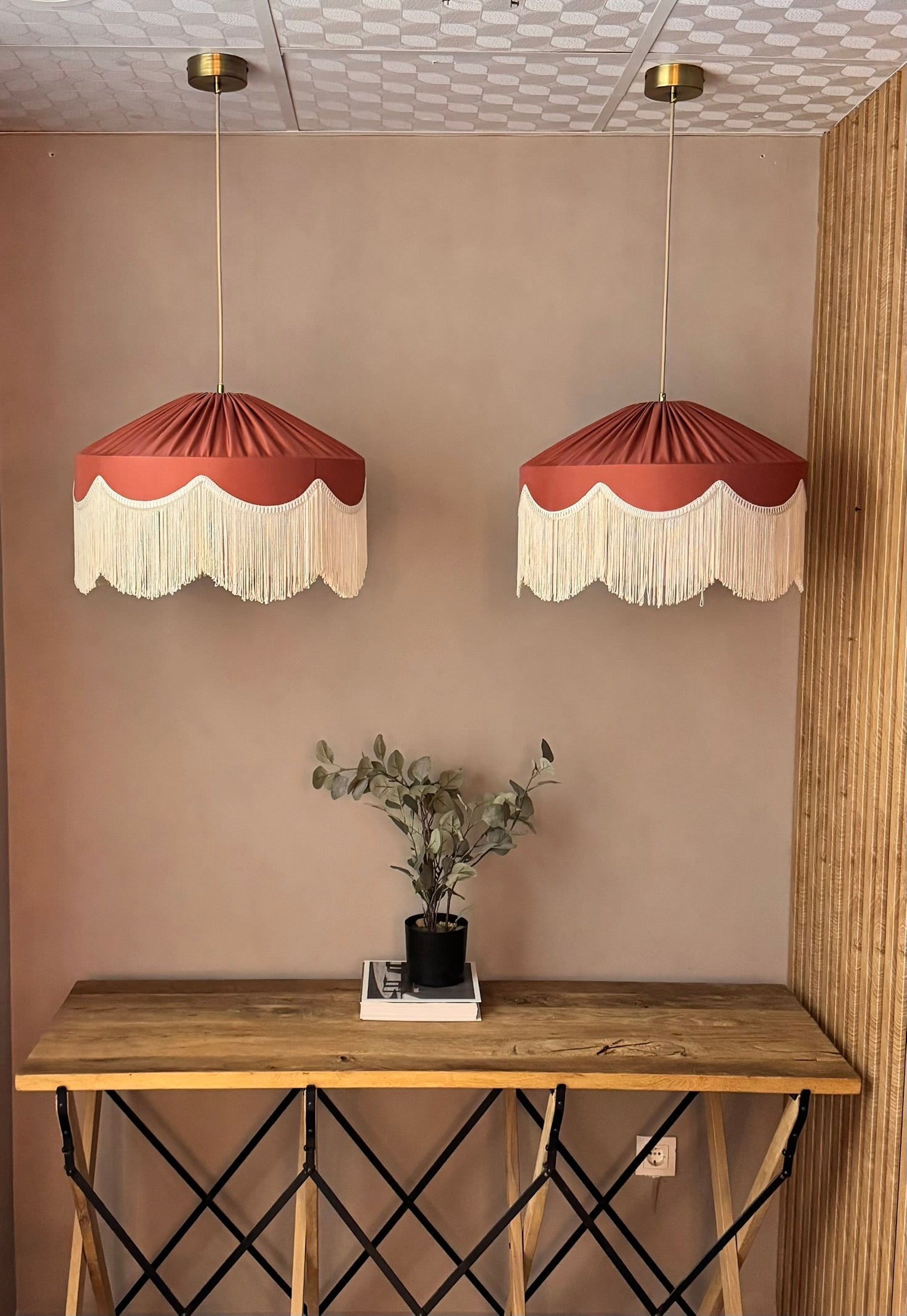 Sofia İpek Saten Püsküllü Avize Mat Bakır