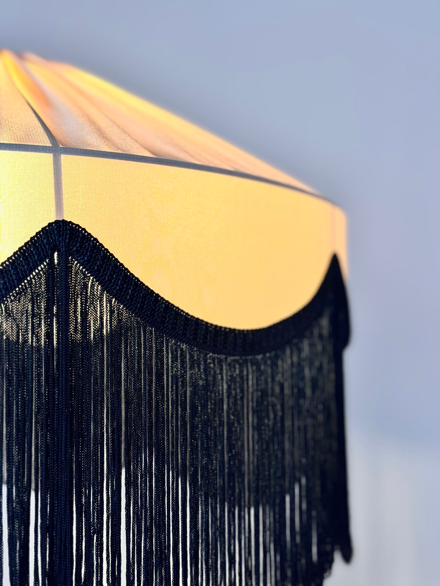 Sofia İpek Saten Püsküllü Avize Koyu Bej