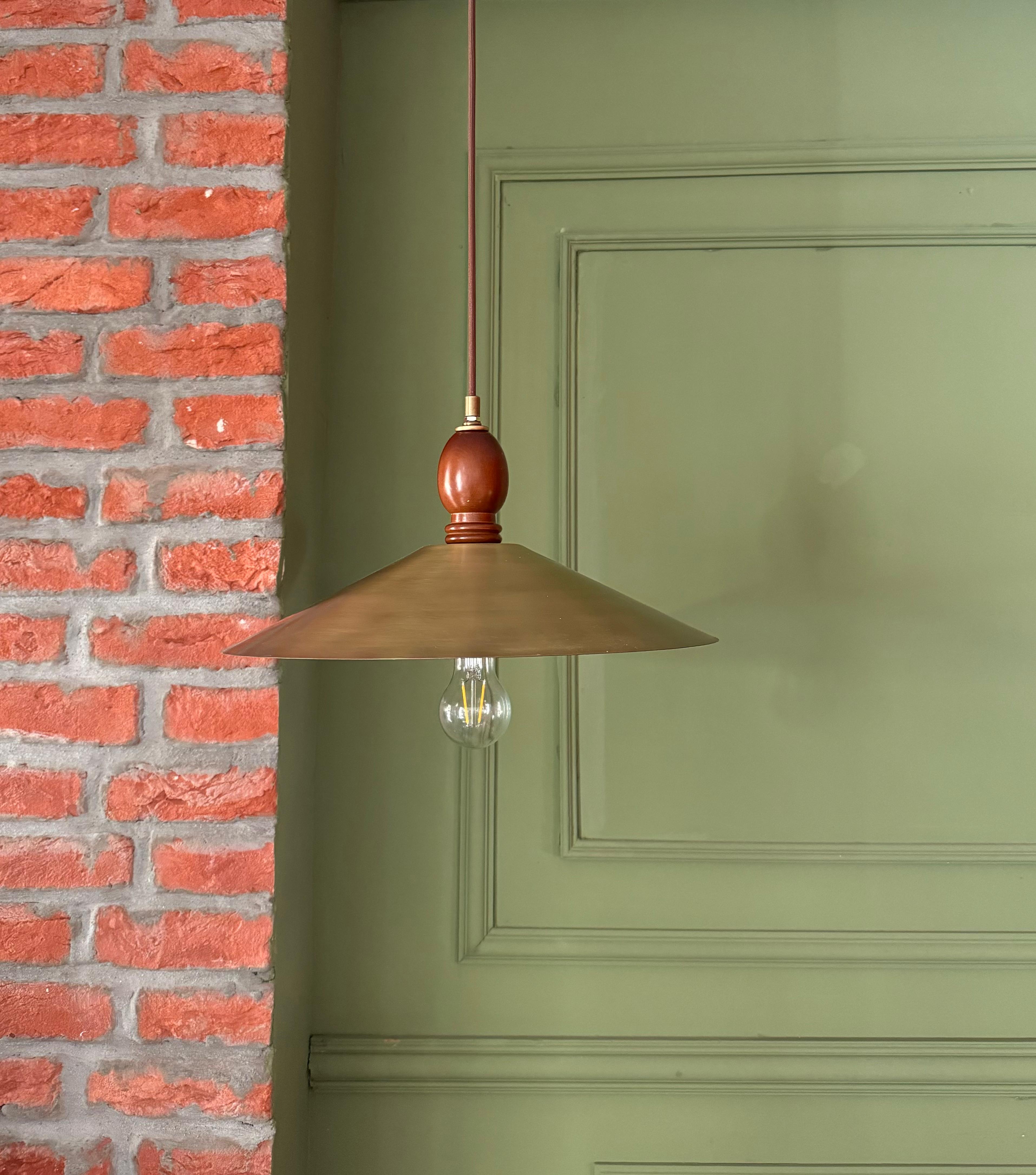 Rustic Chandelier with Albert Wooden Details