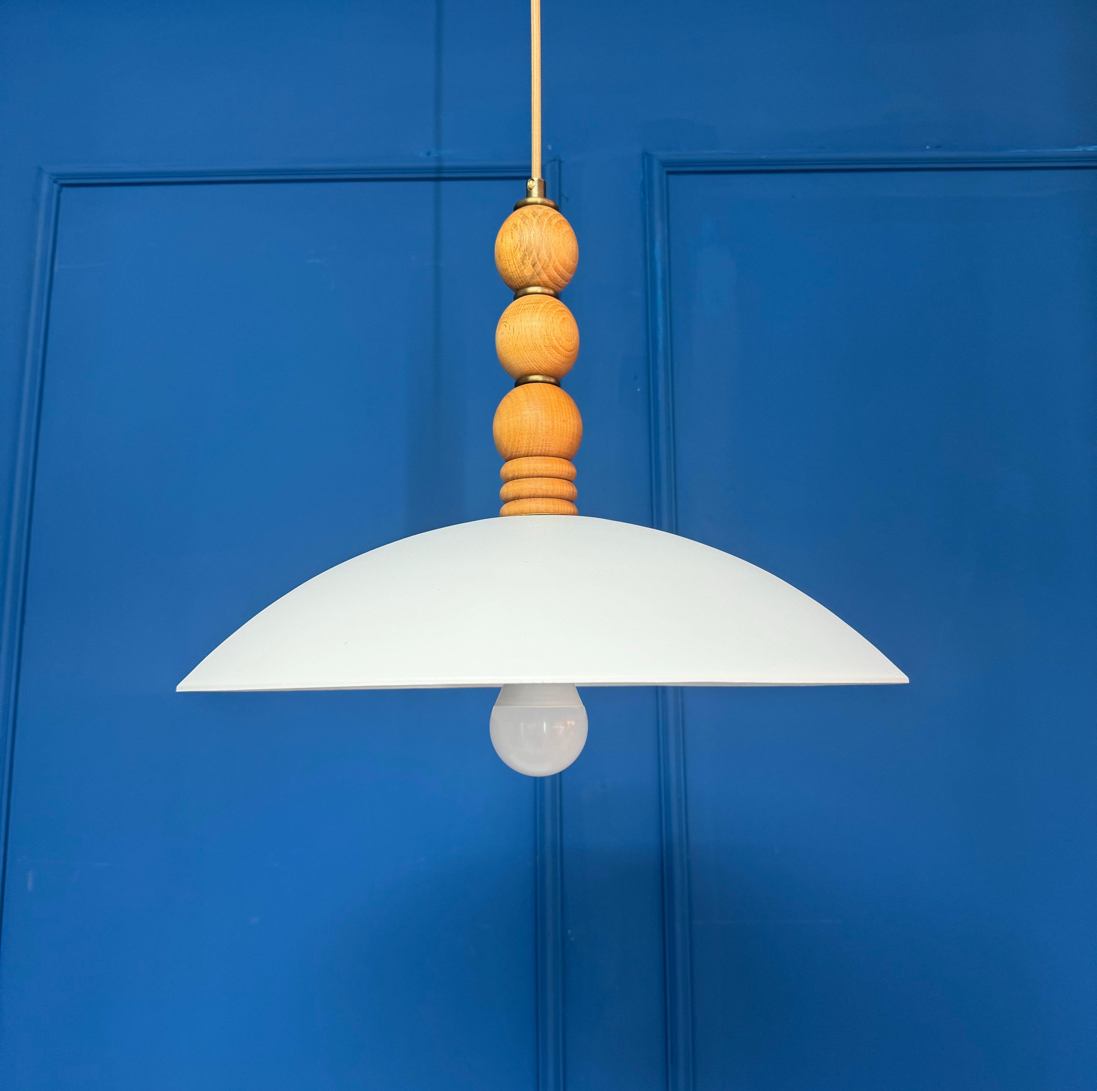 Sinatra Natural Wood Detailed Chandelier