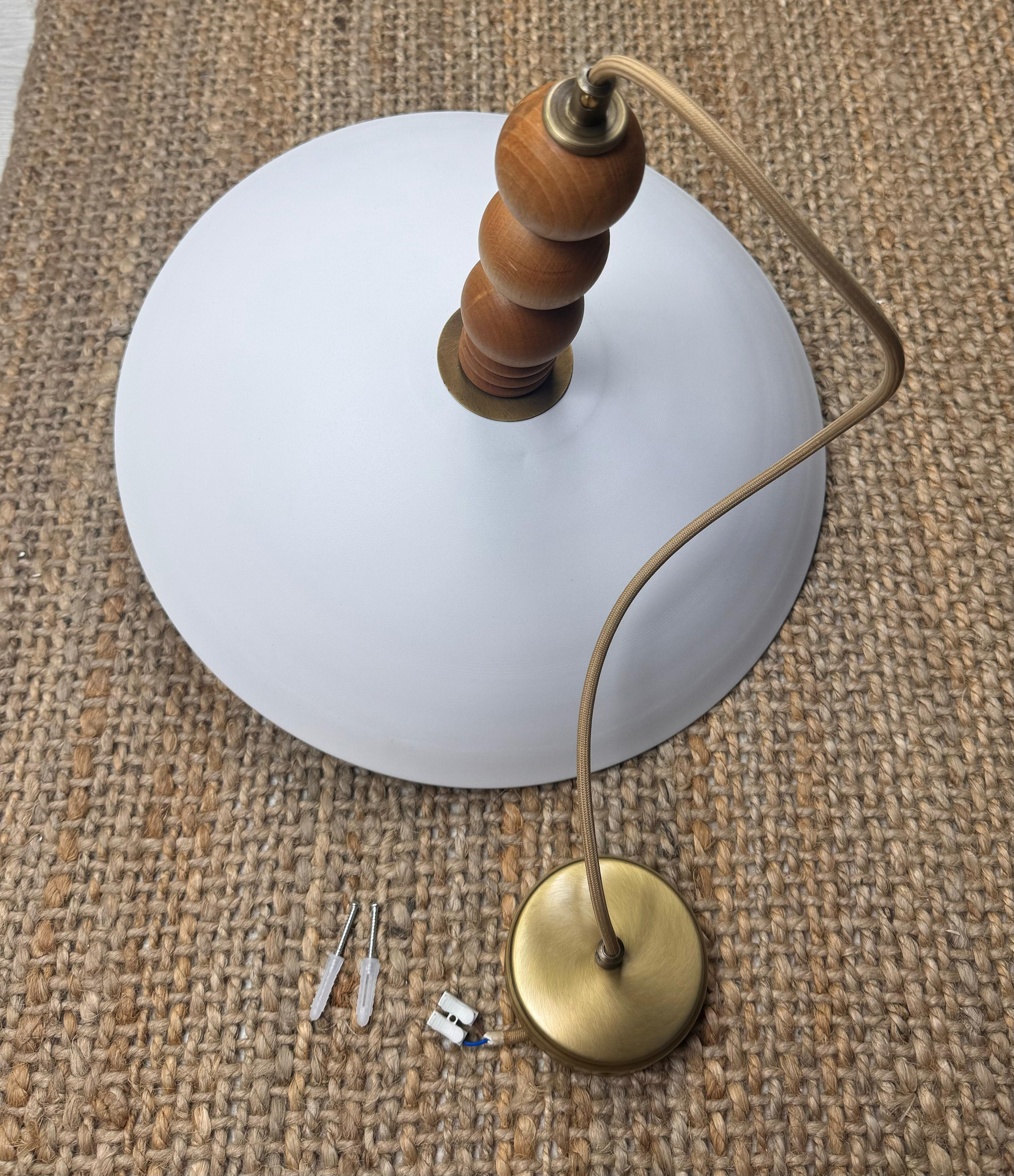 Sinatra Natural Wood Detailed Chandelier