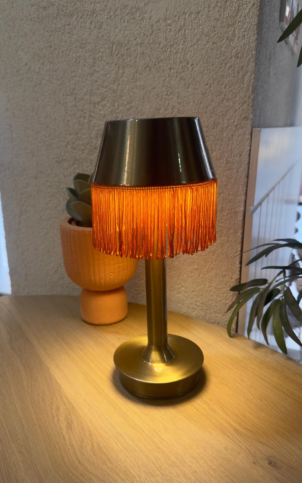 Sweety Rechargeable Table Lamp 