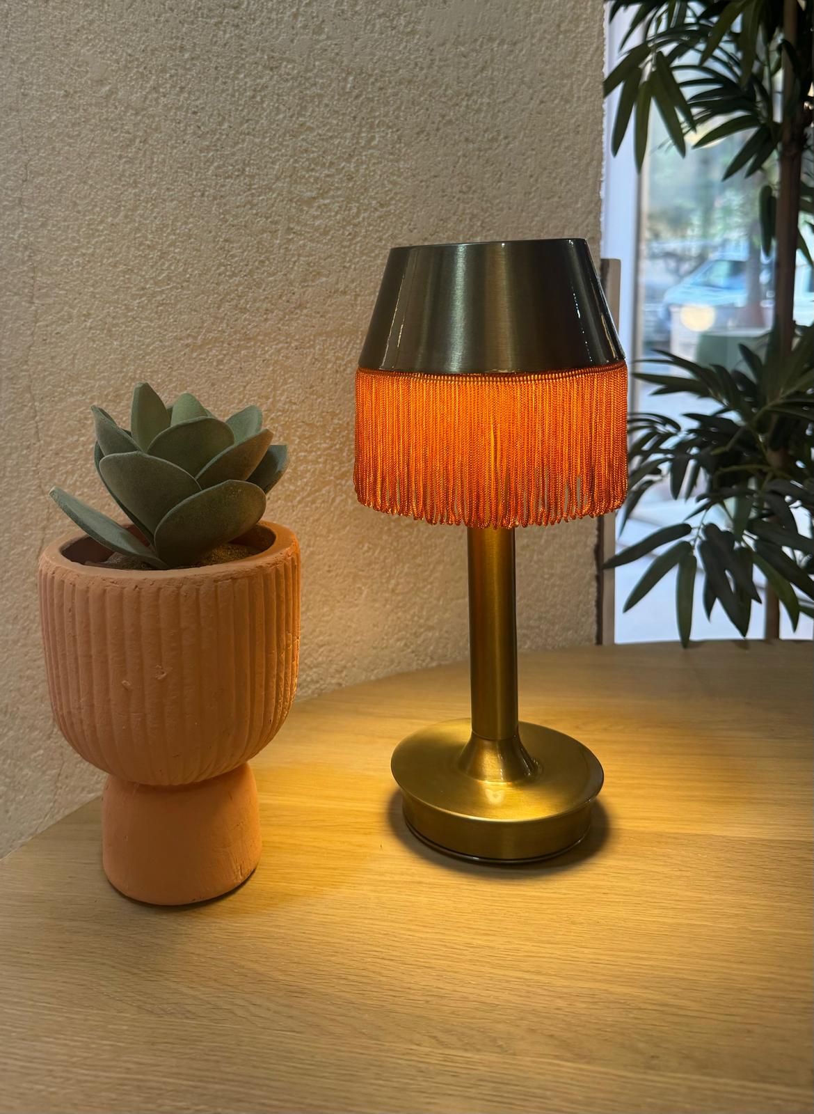 Sweety Rechargeable Table Lamp 