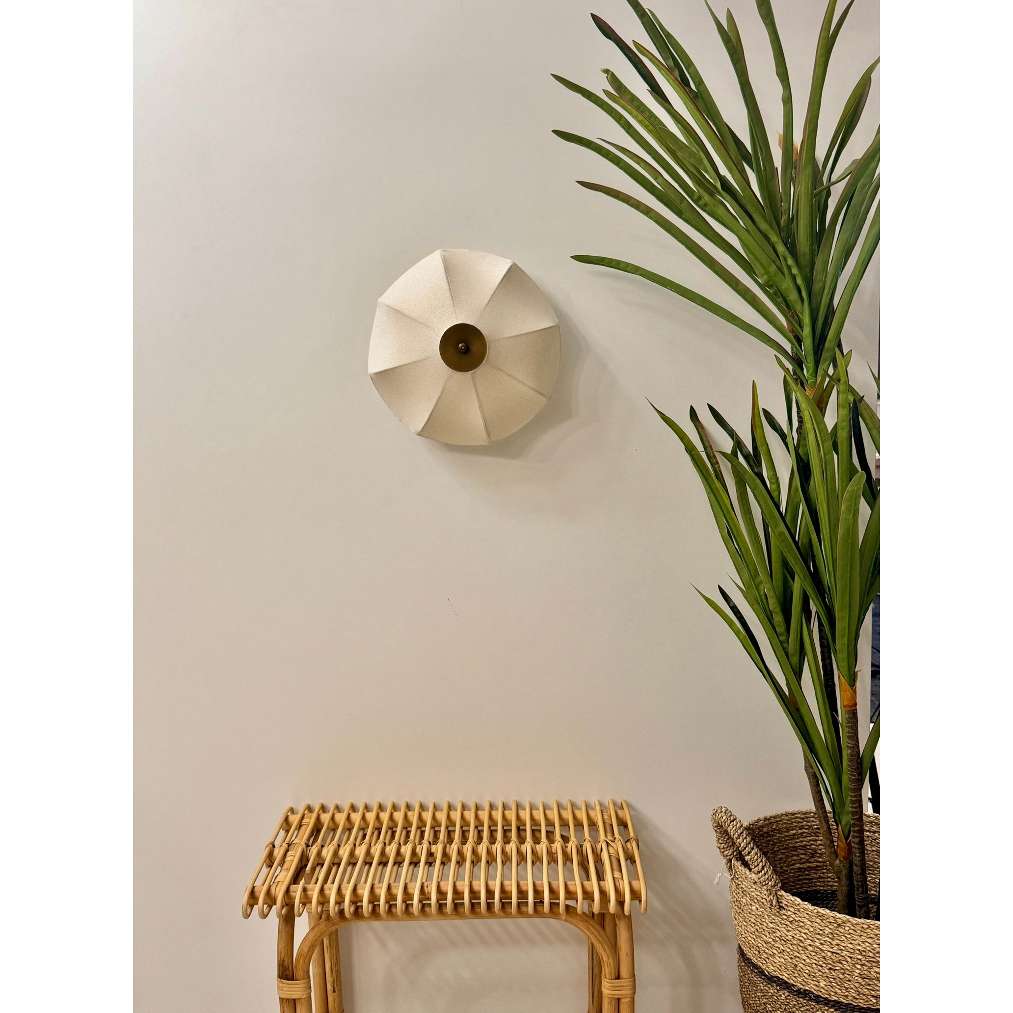 Daisy Linen Wall Lamp (30 cm)