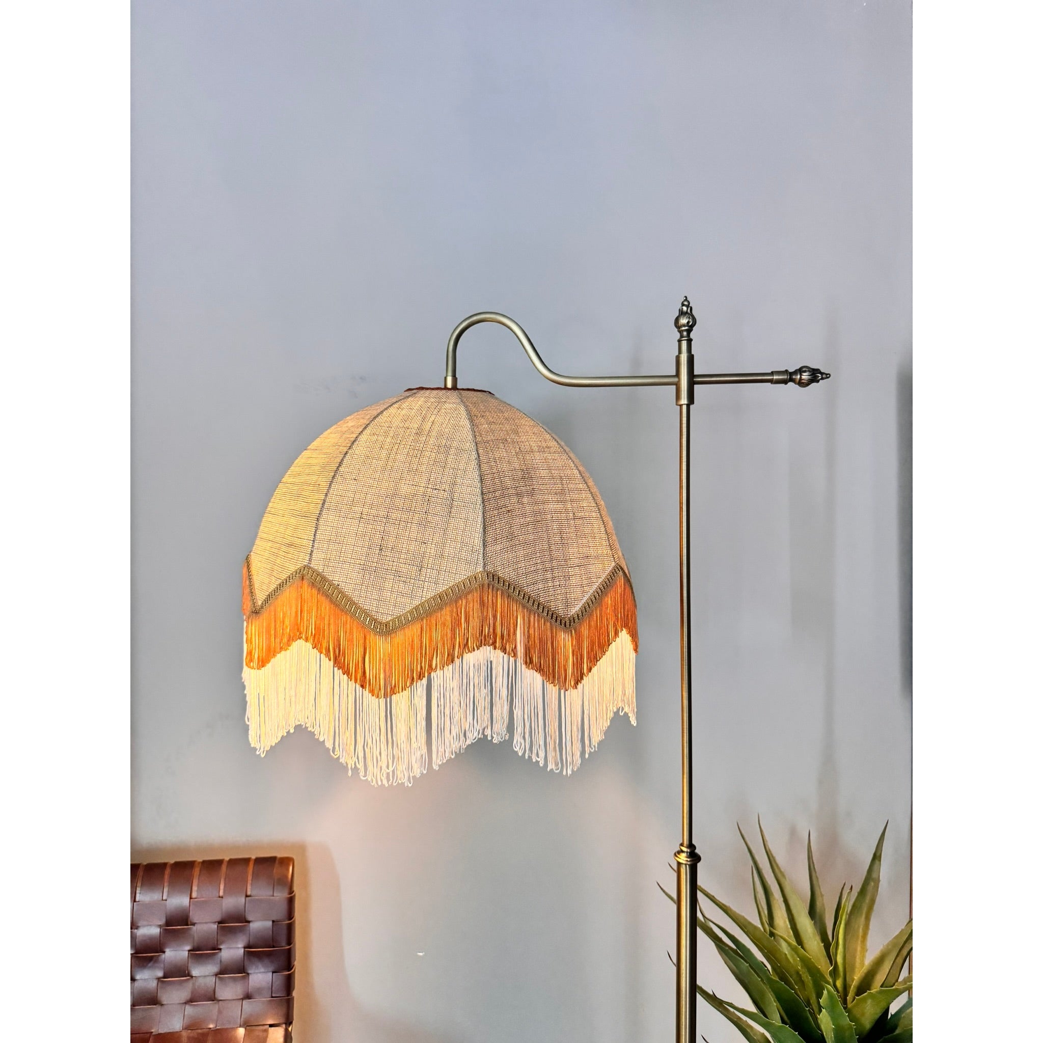 Peacock Floor Lamp Lorenzo Jute-Tile Tasseled Headboard
